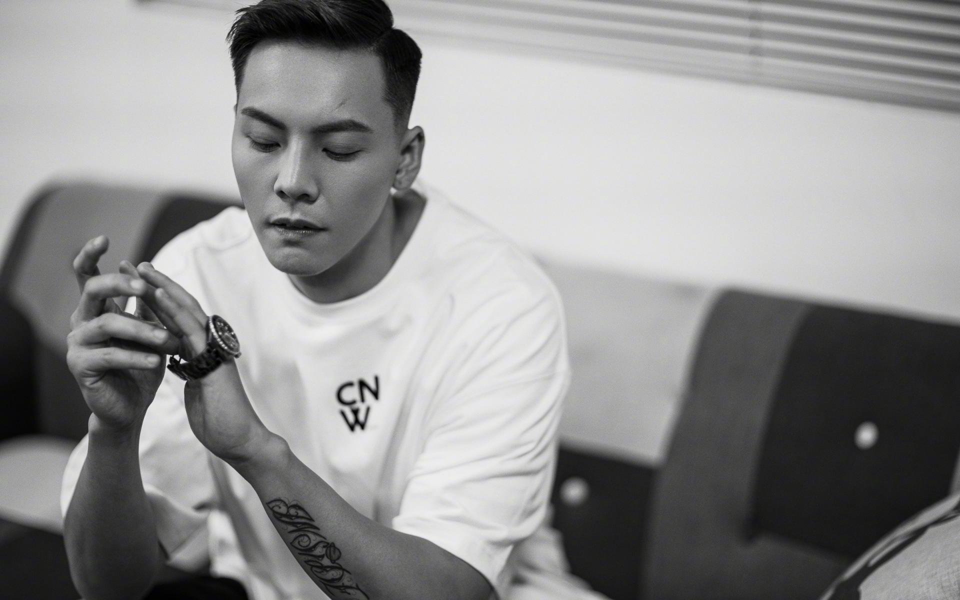 马竞全队逼抢压制对手传控体系，马竞全攻全守