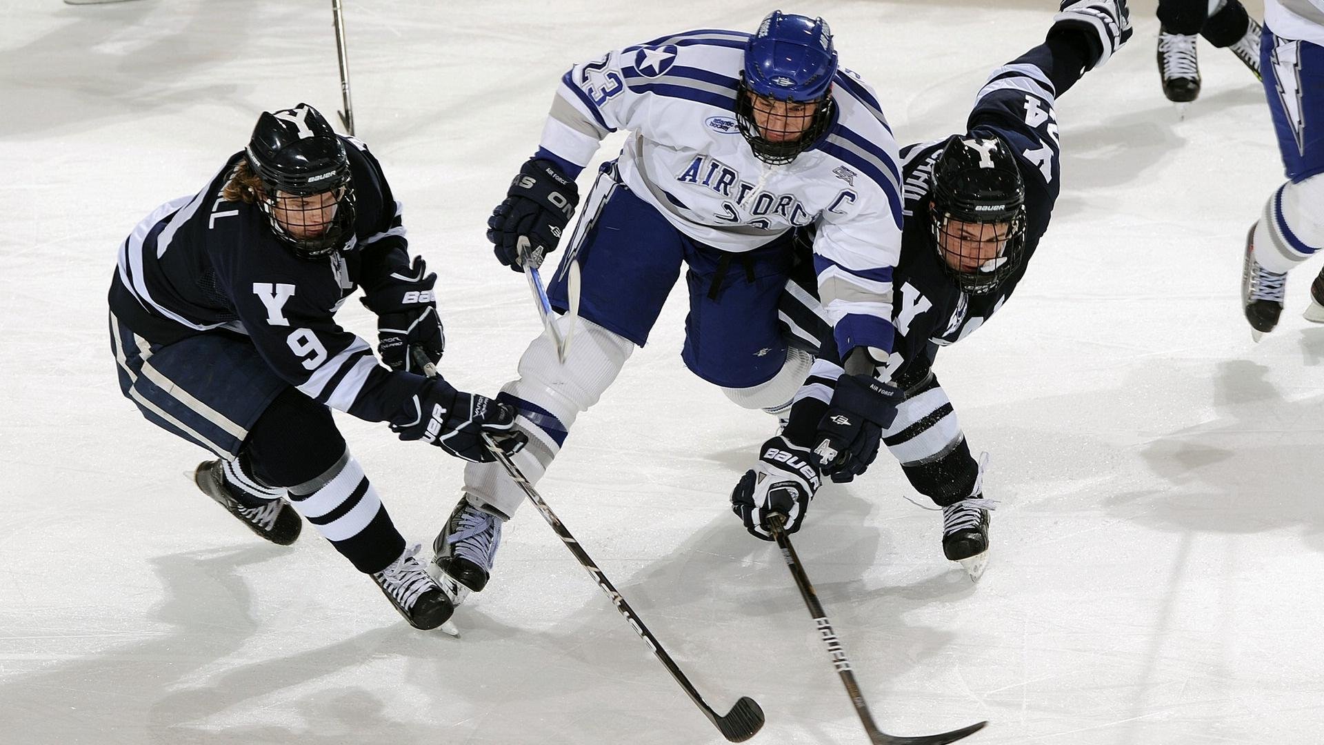 塔特在比赛中展现的高强度压迫防守,为袋鼠队带来优势