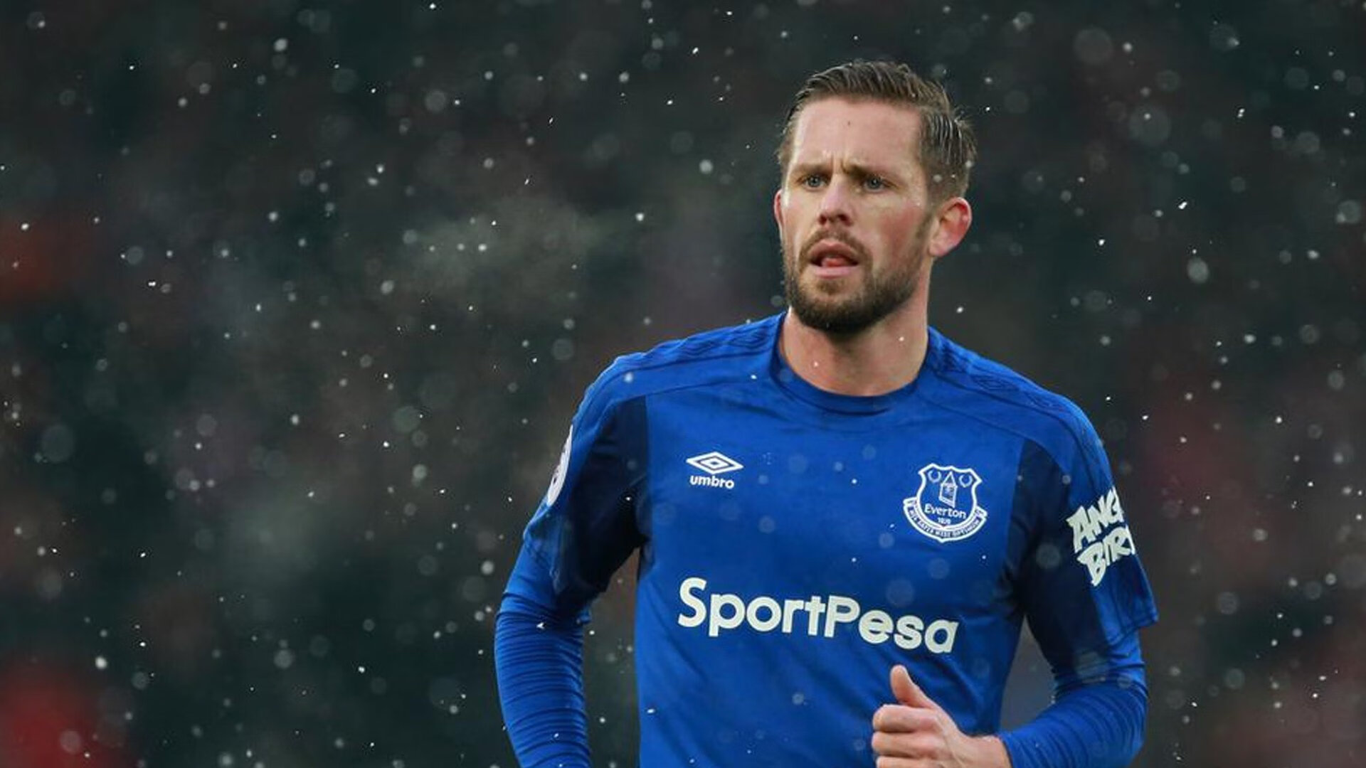 世界杯半决赛 传统豪门点球大战惊险晋级